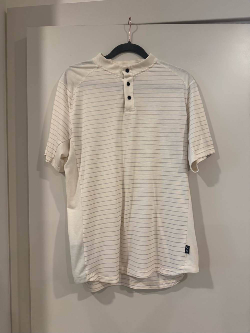 Oakleys collarless Golf Polo